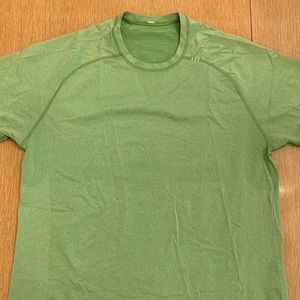 Lululemon Short Sleeve Shirt